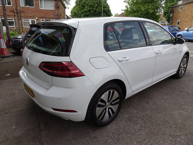 Volkswagen e-Golf 35.8kWh e-Golf Auto 5dr 5dr Automatic 2026