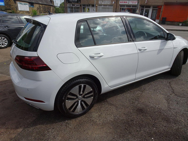 Volkswagen e-Golf 35.8kWh e-Golf Auto 5dr 5dr Automatic 2026