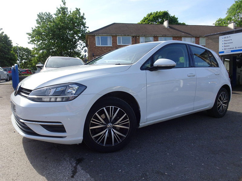 Volkswagen Golf 1.0 TSI BlueMotion Tech SE Nav Euro 6 (s/s) 5dr 5dr Manual 2026