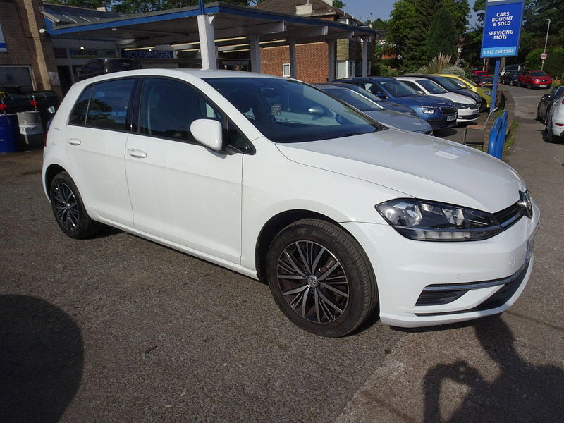 Volkswagen Golf 1.0 TSI BlueMotion Tech SE Nav Euro 6 (s/s) 5dr 5dr Manual 2026