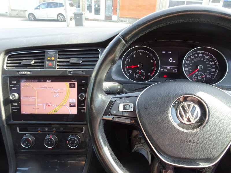 Volkswagen Golf 1.0 TSI BlueMotion Tech SE Nav Euro 6 (s/s) 5dr 5dr Manual 2026
