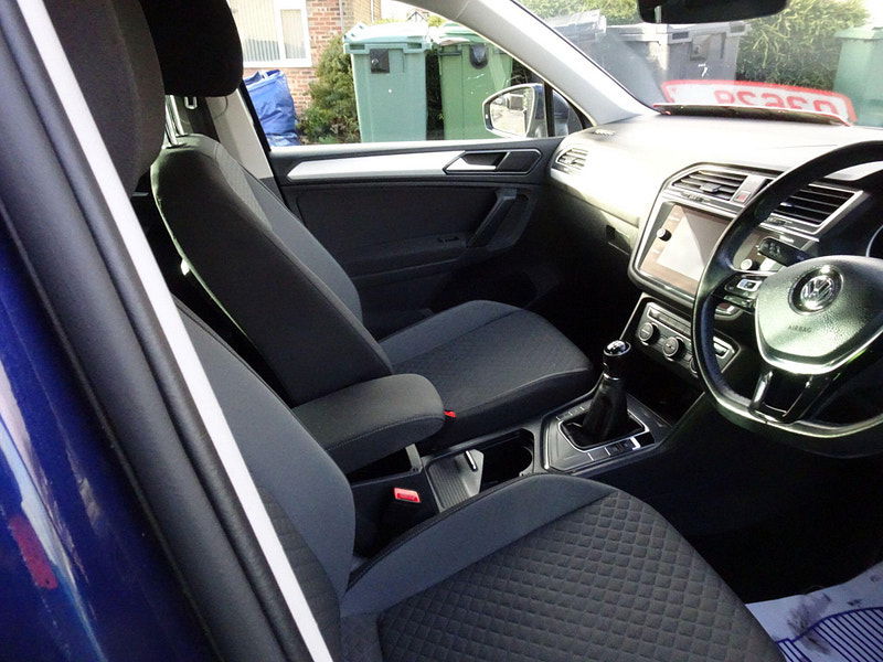 Volkswagen Tiguan 1.4 TSI SE Navigation Euro 6 (s/s) 5dr 5dr Manual 2025