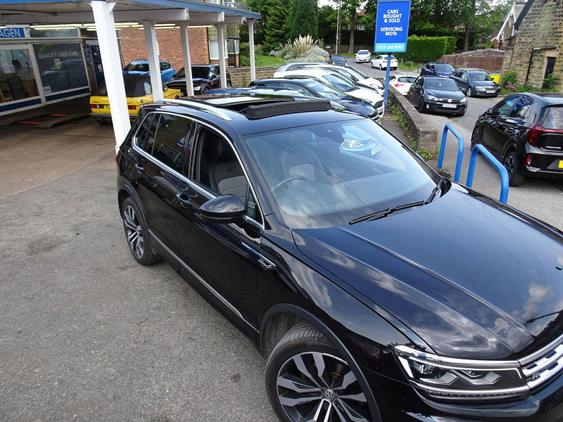 Volkswagen Tiguan 2.0 TDI BlueMotion Tech R-Line 4Motion Euro 6 (s/s) 5dr 5dr Manual 2025