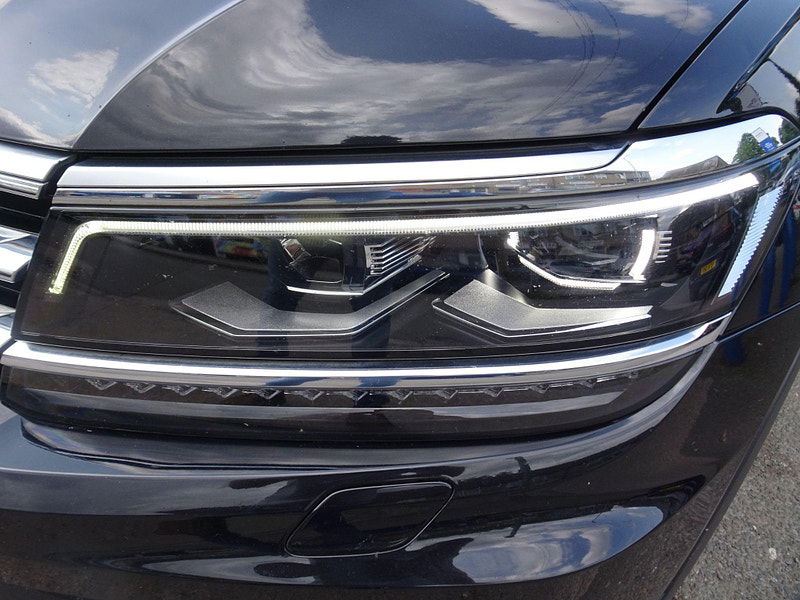Volkswagen Tiguan 2.0 TDI BlueMotion Tech R-Line 4Motion Euro 6 (s/s) 5dr 5dr Manual 2025