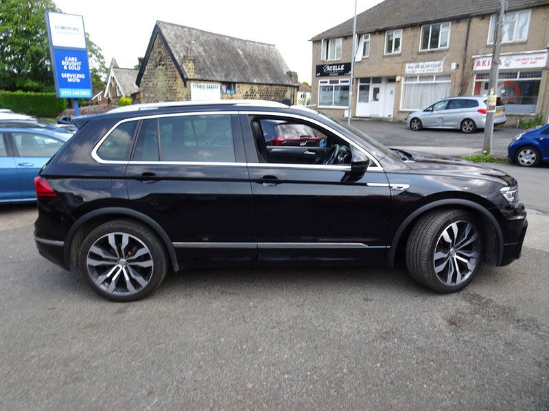 Volkswagen Tiguan 2.0 TDI BlueMotion Tech R-Line 4Motion Euro 6 (s/s) 5dr 5dr Manual 2025