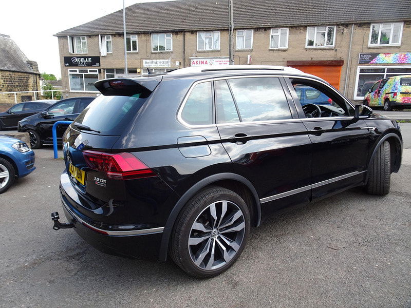 Volkswagen Tiguan 2.0 TDI BlueMotion Tech R-Line 4Motion Euro 6 (s/s) 5dr 5dr Manual 2025