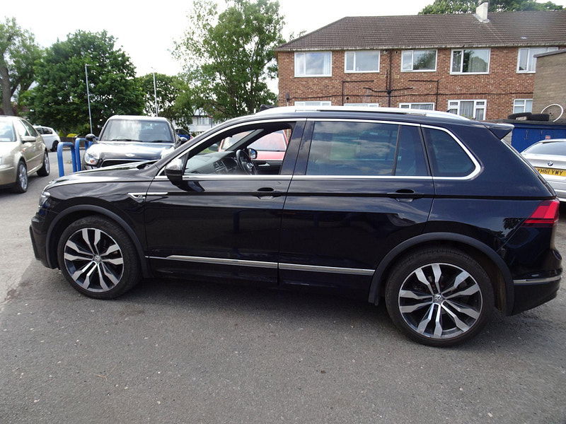 Volkswagen Tiguan 2.0 TDI BlueMotion Tech R-Line 4Motion Euro 6 (s/s) 5dr 5dr Manual 2025