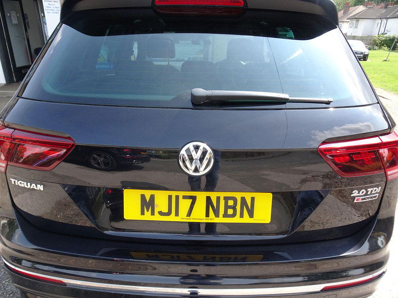 Volkswagen Tiguan 2.0 TDI BlueMotion Tech R-Line 4Motion Euro 6 (s/s) 5dr 5dr Manual 2025