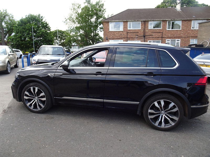 Volkswagen Tiguan 2.0 TDI BlueMotion Tech R-Line 4Motion Euro 6 (s/s) 5dr 5dr Manual 2025