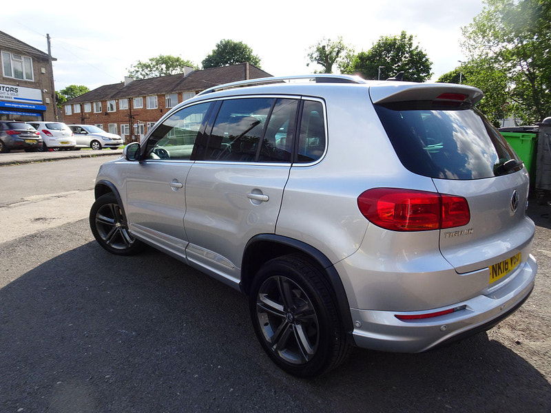 Volkswagen Tiguan 2.0 TDI BlueMotion Tech R-Line Edition 4WD Euro 6 (s/s) 5dr 5dr Manual 2025