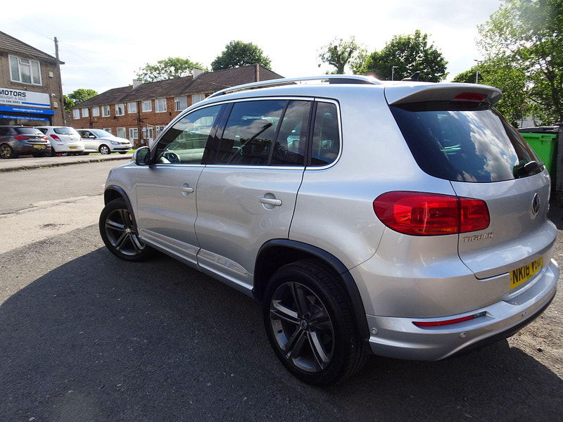 Volkswagen Tiguan 2.0 TDI BlueMotion Tech R-Line Edition 4WD Euro 6 (s/s) 5dr 5dr Manual 2025