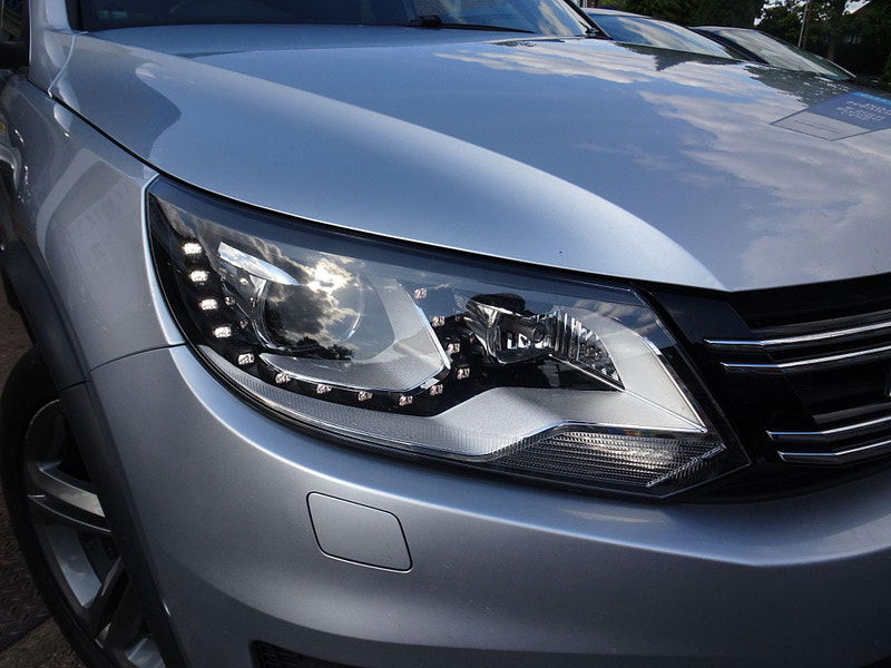 Volkswagen Tiguan 2.0 TDI BlueMotion Tech R-Line Edition 4WD Euro 6 (s/s) 5dr 5dr Manual 2025