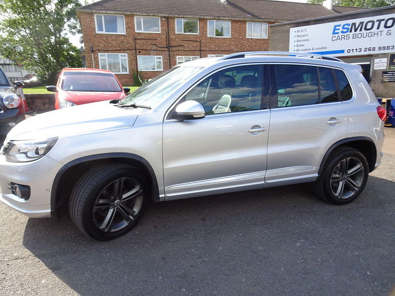 Volkswagen Tiguan 2.0 TDI BlueMotion Tech R-Line Edition 4WD Euro 6 (s/s) 5dr 5dr Manual 2025