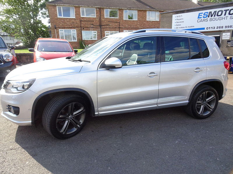 Volkswagen Tiguan 2.0 TDI BlueMotion Tech R-Line Edition 4WD Euro 6 (s/s) 5dr 5dr Manual 2025