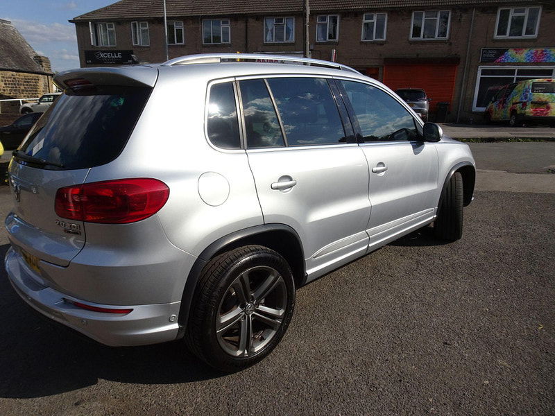 Volkswagen Tiguan 2.0 TDI BlueMotion Tech R-Line Edition 4WD Euro 6 (s/s) 5dr 5dr Manual 2025