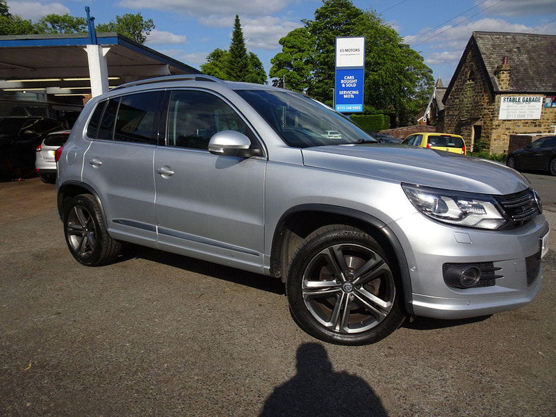 Volkswagen Tiguan 2.0 TDI BlueMotion Tech R-Line Edition 4WD Euro 6 (s/s) 5dr 5dr Manual 2025