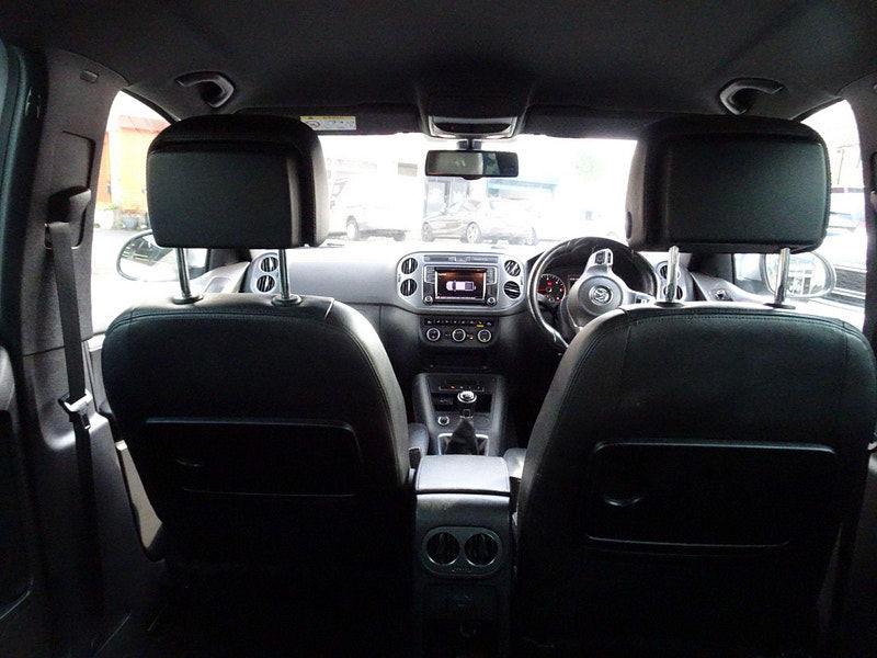 Volkswagen Tiguan 2.0 TDI BlueMotion Tech R-Line Edition 4WD Euro 6 (s/s) 5dr 5dr Manual 2025