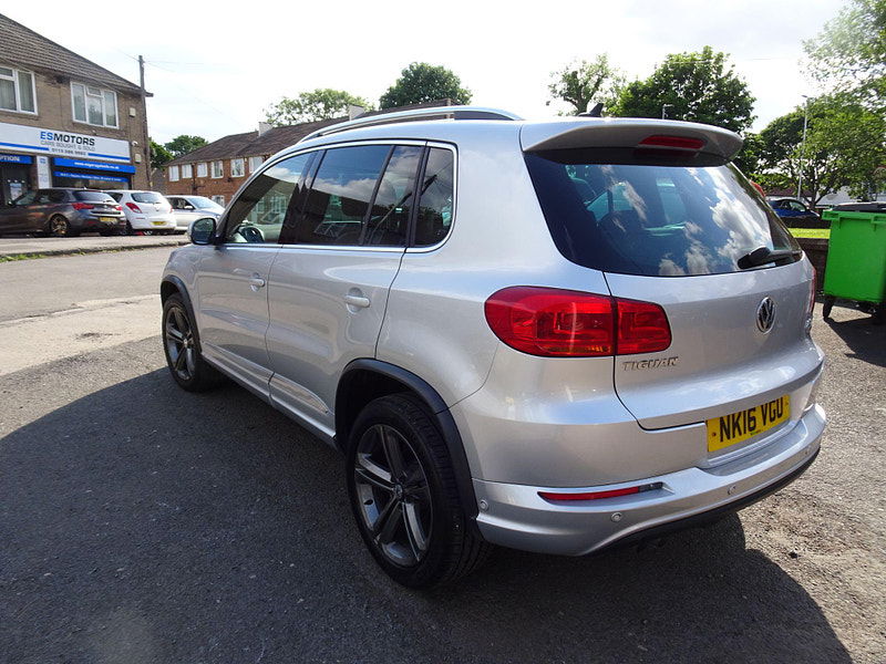 Volkswagen Tiguan 2.0 TDI BlueMotion Tech R-Line Edition 4WD Euro 6 (s/s) 5dr 5dr Manual 2025