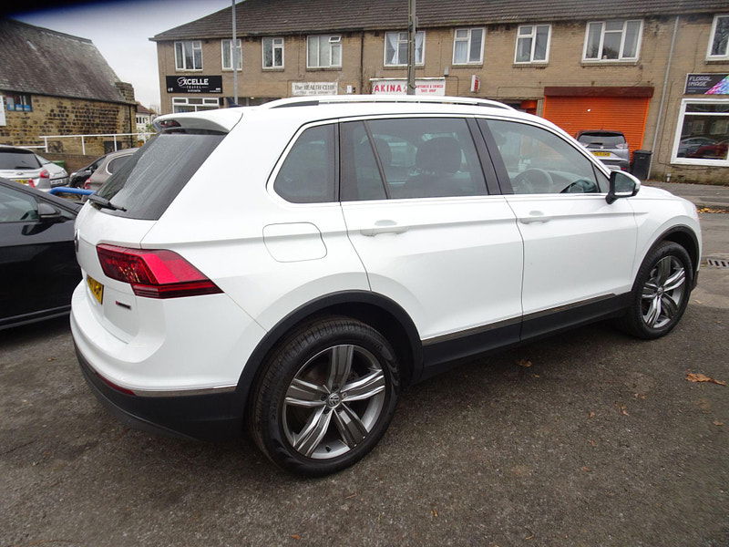 Volkswagen Tiguan 2.0 TDI SEL DSG 4Motion Euro 6 (s/s) 5dr 5dr Automatic 2024