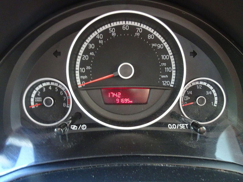 Volkswagen up! 1.0 Groove up! Euro 5 3dr 3dr Manual 2025