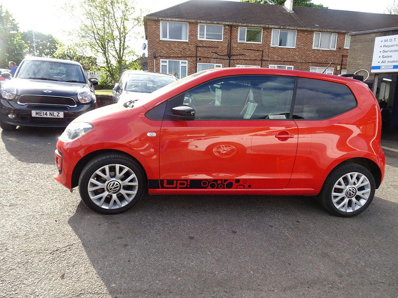 Volkswagen up! 1.0 Groove up! Euro 5 3dr 3dr Manual 2025
