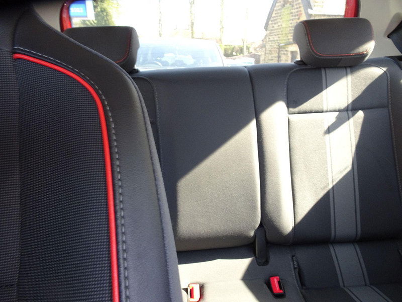 Volkswagen up! 1.0 Groove up! Euro 5 5dr 5dr Manual 2025
