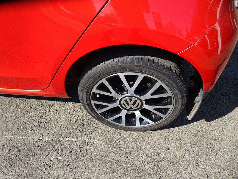 Volkswagen up! 1.0 Groove up! Euro 5 5dr 5dr Manual 2025