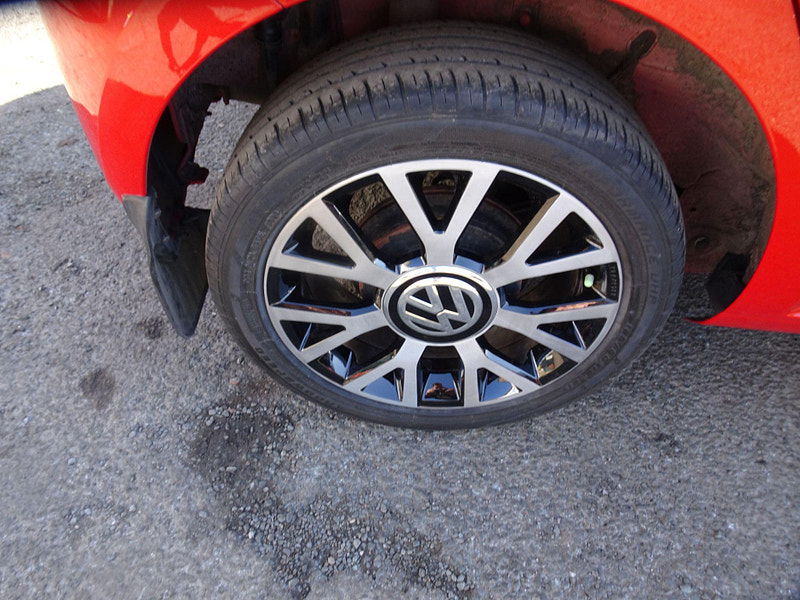 Volkswagen up! 1.0 Groove up! Euro 5 5dr 5dr Manual 2025