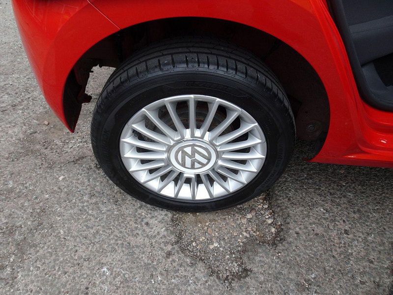 Volkswagen up! 1.0 High up! Euro 6 5dr 5dr Manual 2025