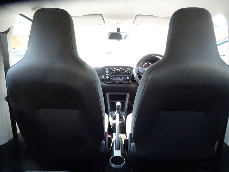 Volkswagen up! 1.0 Move up! Euro 5 5dr 5dr Manual 2025