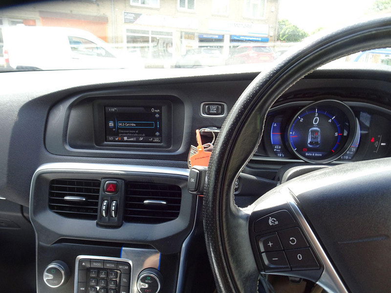 Volvo V40 2.0 D3 R-Design Euro 5 (s/s) 5dr 5dr Manual 2025