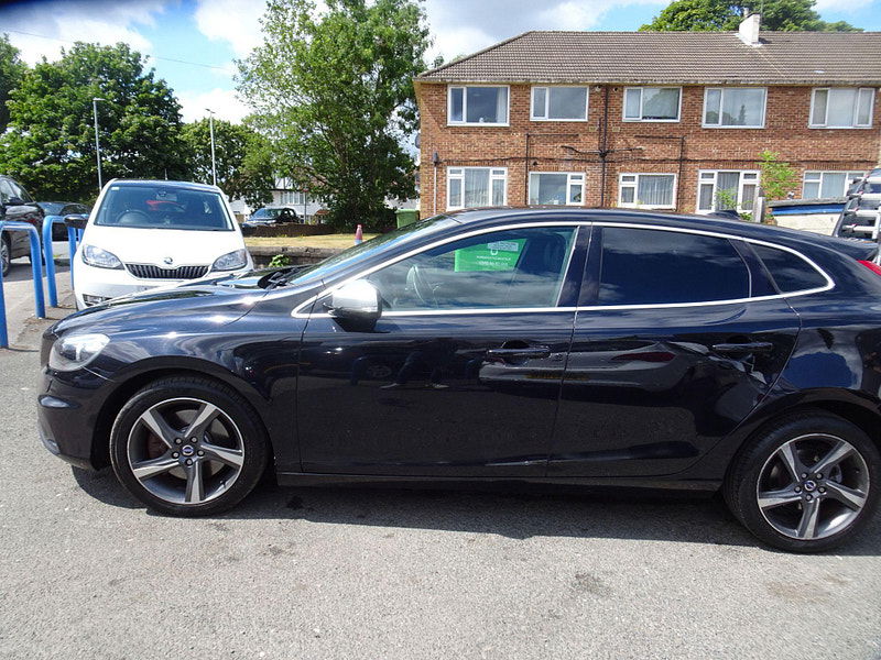 Volvo V40 2.0 D3 R-Design Euro 5 (s/s) 5dr 5dr Manual 2025