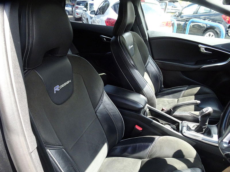 Volvo V40 2.0 D3 R-Design Euro 5 (s/s) 5dr 5dr Manual 2025