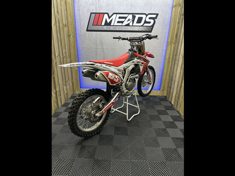 Honda CRF250 2015 LIKE NEW !!! 0dr  2026