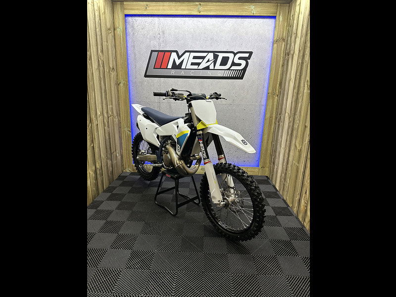 HUSQVARNA TC 300 0dr 2026