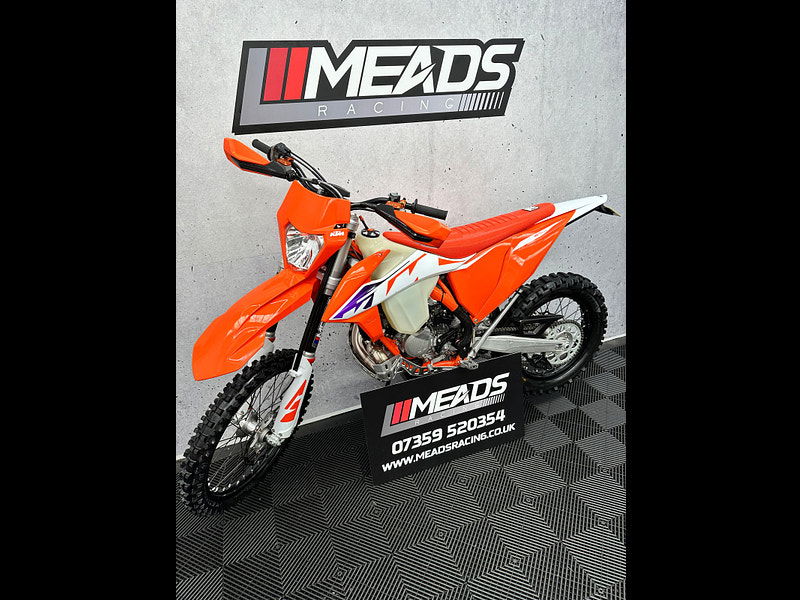 Ktm 150 exc 23 150 EXC Motorcycle Petrol Euro 5  0dr  2025
