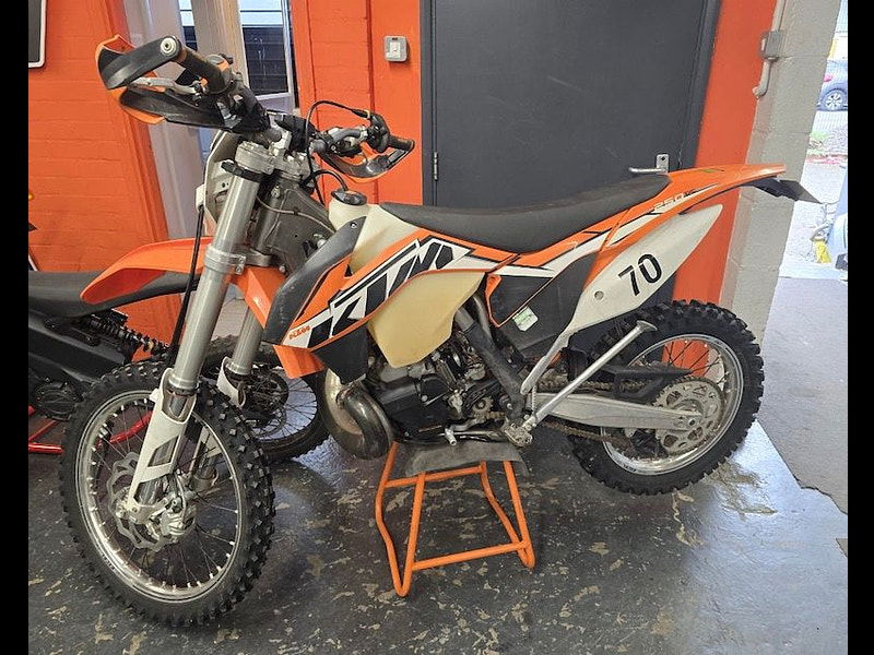 Ktm 250 exc 14 0.2L 250 EXC Motorcycle Petrol Euro 3  0dr  2025