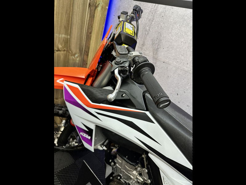 KTM 450 SX-F 2024 0dr  2025