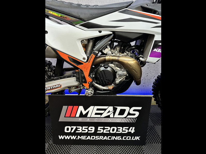 KTM 450 SX-F 2024 0dr  2025