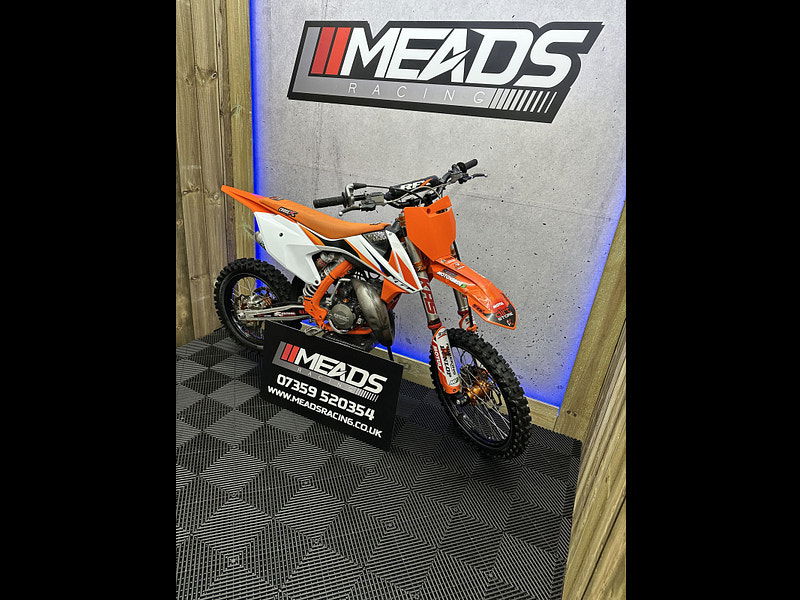 KTM 85 SX B/W 2022 FULLY LOADED 0dr 2026