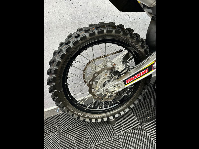 Suzuki RM-Z250 2017 LIKE NEW !!! 0dr 2025