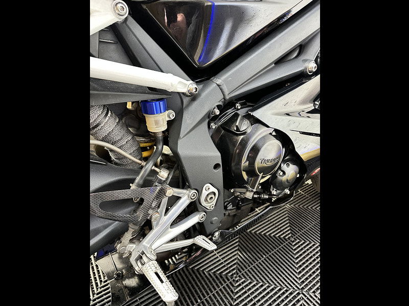 Triumph Daytona 675 675 Super Sports Petrol Manual 0dr Manual 2026