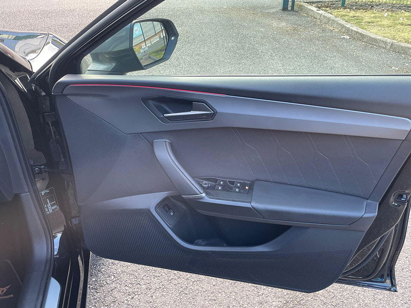 CUPRA Leon 1.4 eHybrid 12.8kWh VZ2 DSG Euro 6 (s/s) 5dr 5dr Automatic 2025