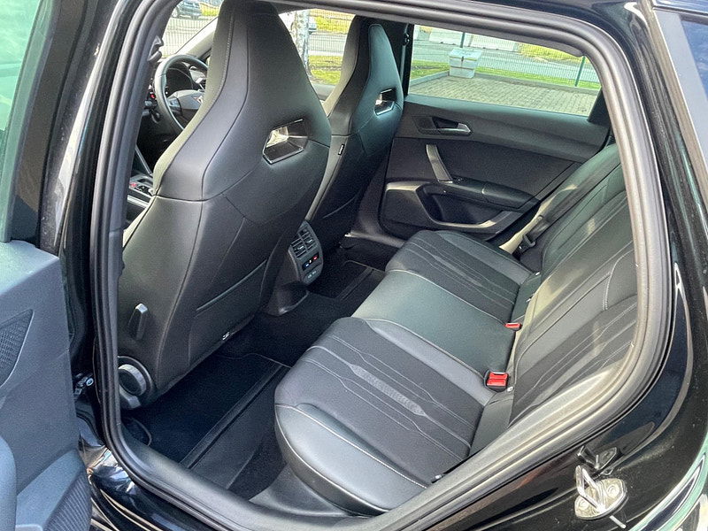 CUPRA Leon 1.4 eHybrid 12.8kWh VZ2 DSG Euro 6 (s/s) 5dr 5dr Automatic 2025