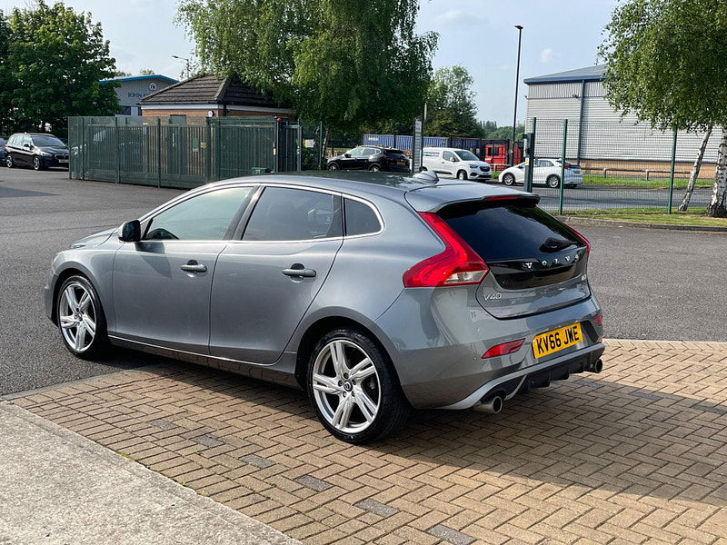 Volvo V40 2.0 D2 R-Design Pro Euro 6 (s/s) 5dr 5dr Manual 2024