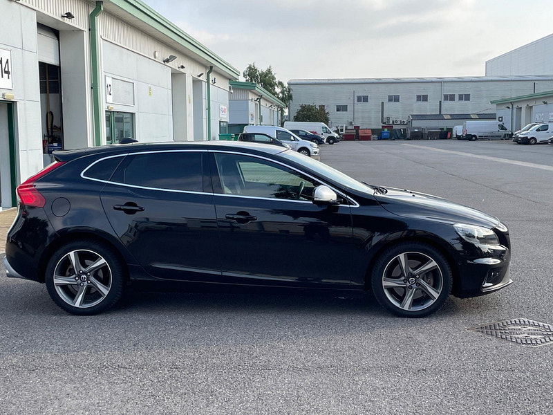Volvo V40 2.0 D4 R-Design Lux Nav Euro 5 (s/s) 5dr 5dr Manual 2025