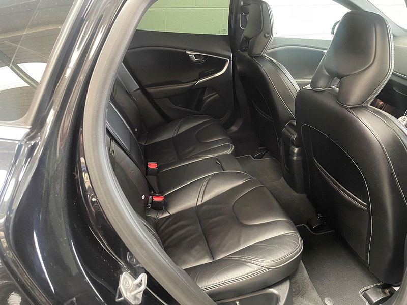 Volvo V40 2.0 D4 R-Design Lux Nav Euro 5 (s/s) 5dr 5dr Manual 2025