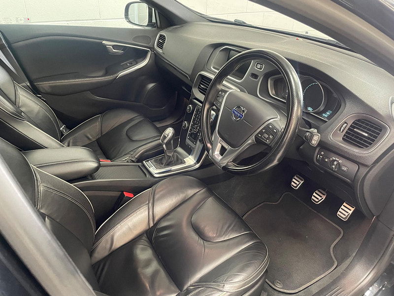 Volvo V40 2.0 D4 R-Design Lux Nav Euro 5 (s/s) 5dr 5dr Manual 2025