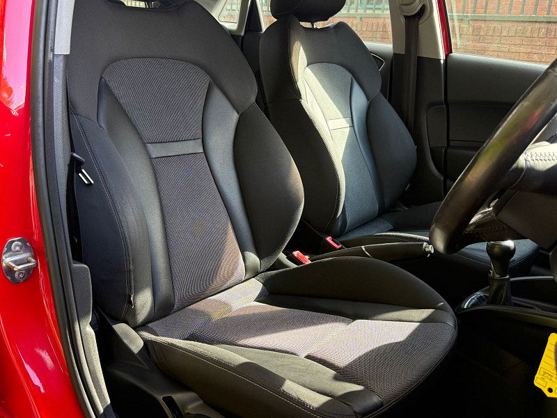 Audi A1 1.4L Sportback TFSI Sport Hatchback 5dr Petrol Manual Euro 5 (122 bhp) 5dr Manual 2025