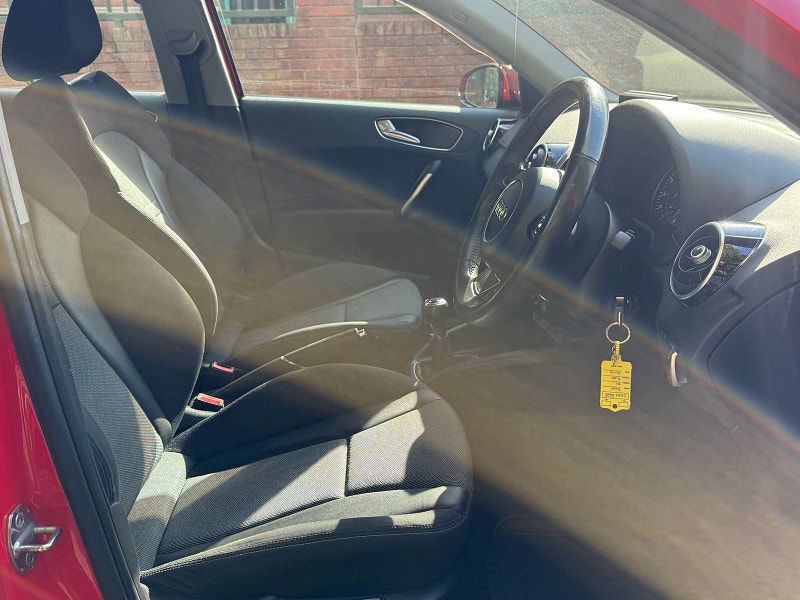 Audi A1 1.4L Sportback TFSI Sport Hatchback 5dr Petrol Manual Euro 5 (122 bhp) 5dr Manual 2025